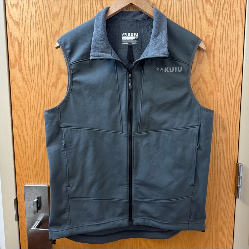Kuiu Axis Vest Men’s Size L Gunmetal Colorway